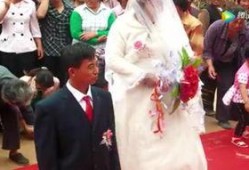 结婚主持人爆料新娘视频,甜蜜瞬间见证爱情永恒